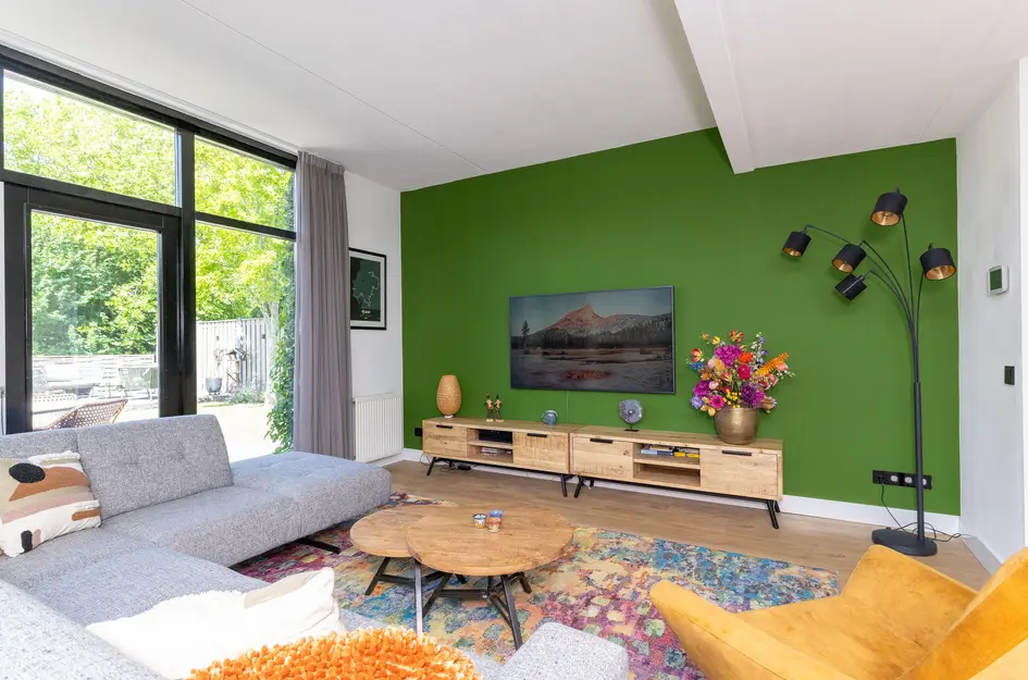 John Raedeckerhof 13