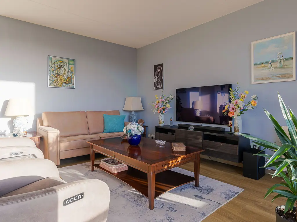 IJsvogel 23, BLOKKER