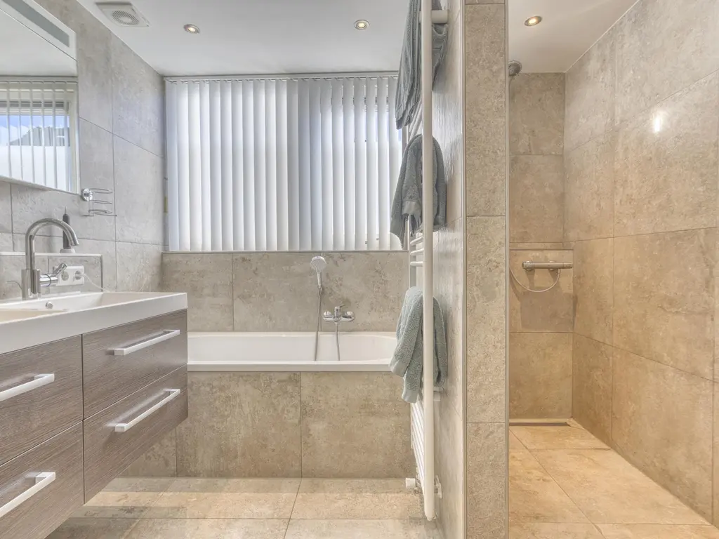 Zwaagdijk 56A, ZWAAGDIJK-OOST