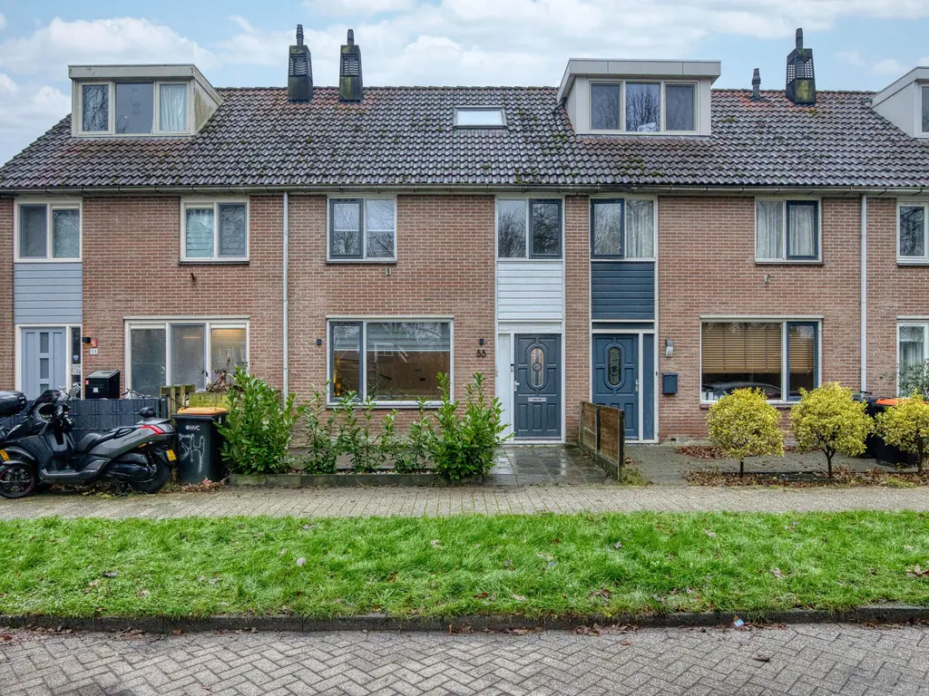 Nachtegaal 55, HOORN