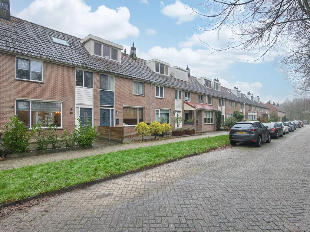 Nachtegaal 55, HOORN