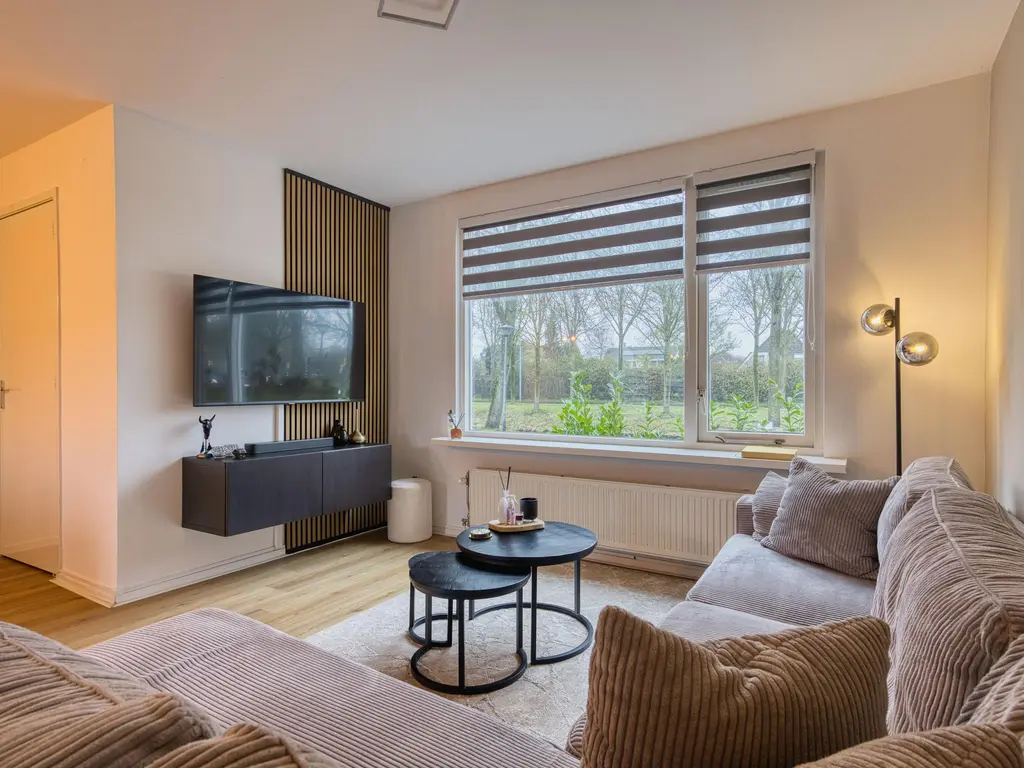 Nachtegaal 55, HOORN