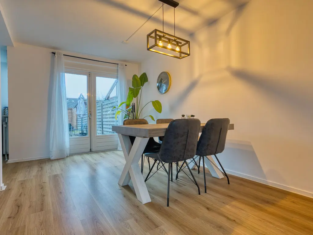 Nachtegaal 55, HOORN