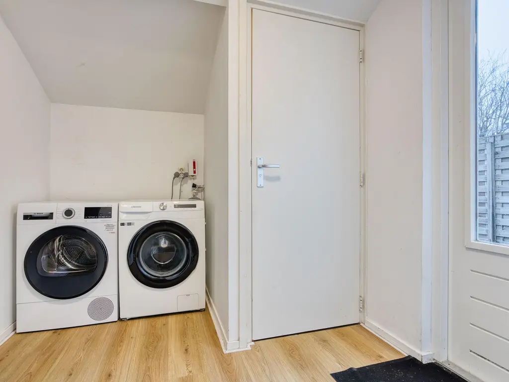 Nachtegaal 55, HOORN