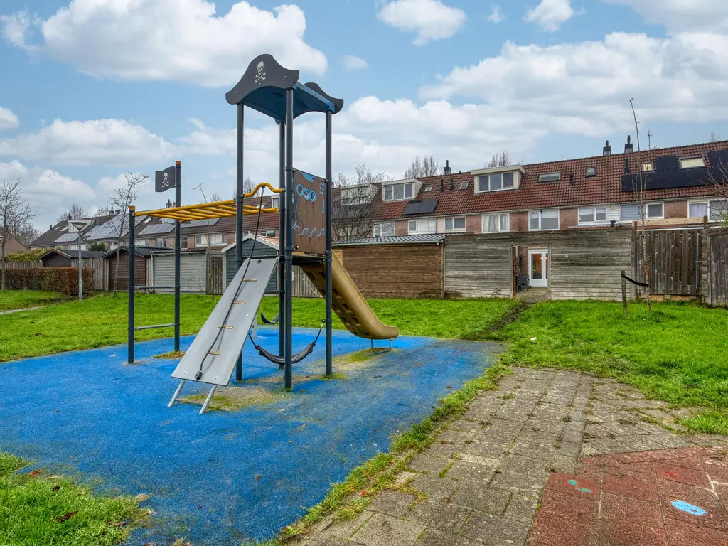 Nachtegaal 55, HOORN