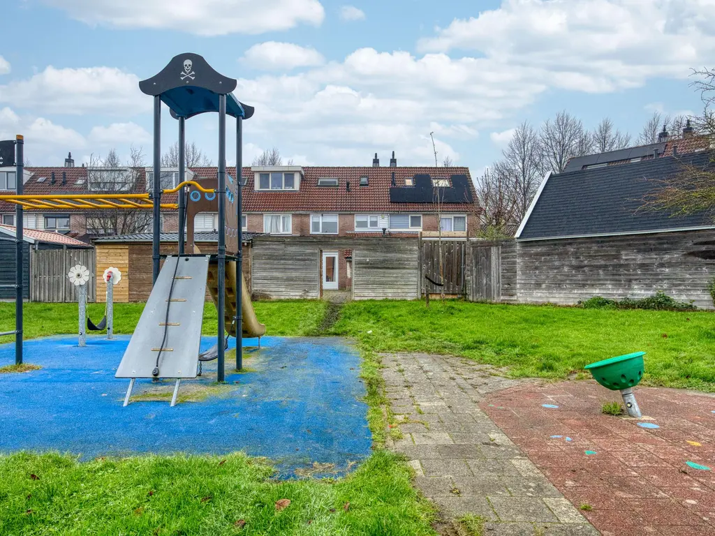 Nachtegaal 55, HOORN