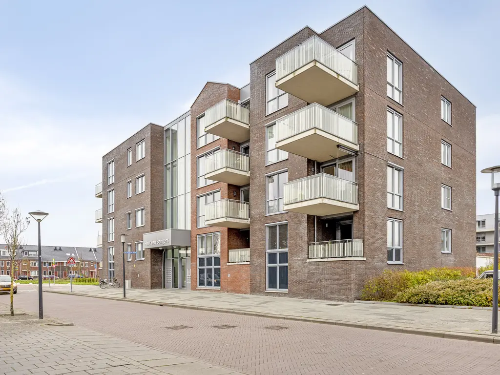 Jan Doustraat 72, ZWAAG