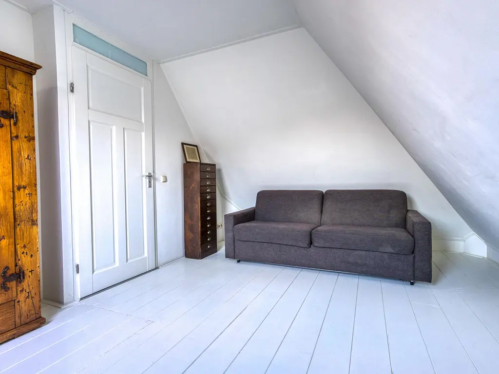 Koewijzend 43A, ZWAAG