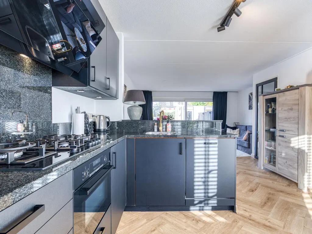 Cees Buddingh'hof 117, HOORN