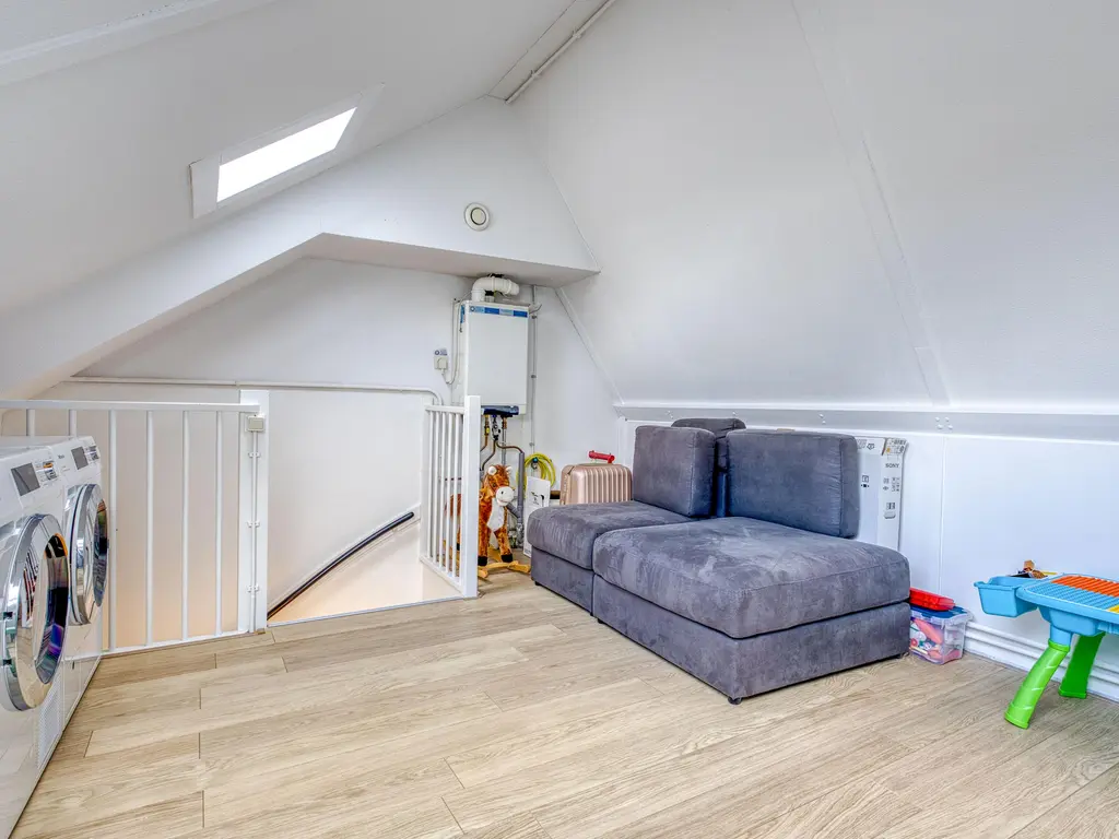 Cees Buddingh'hof 117, HOORN