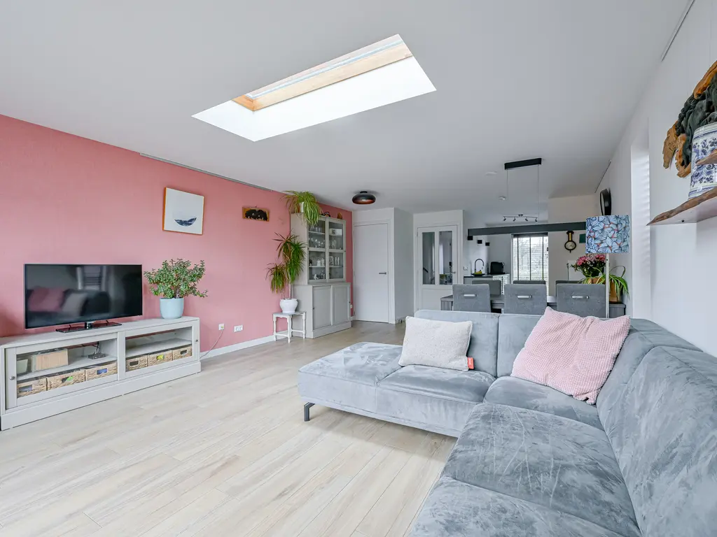 Aagje Dekentuin 28, HEERHUGOWAARD