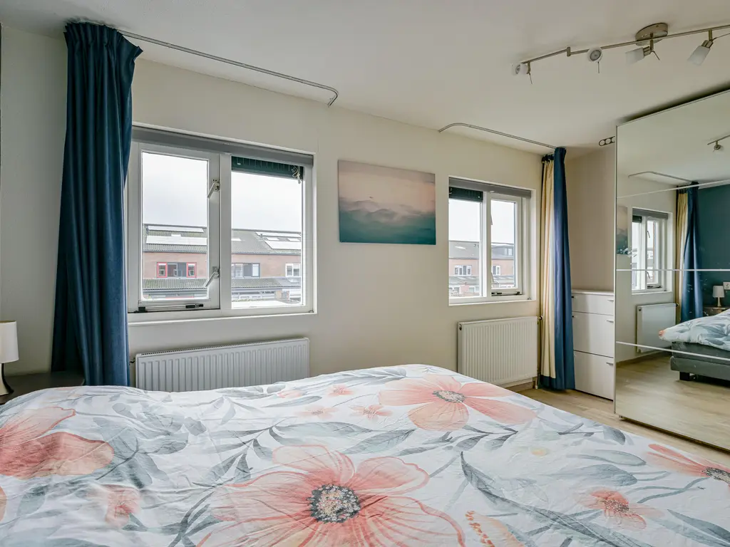 Aagje Dekentuin 28, HEERHUGOWAARD