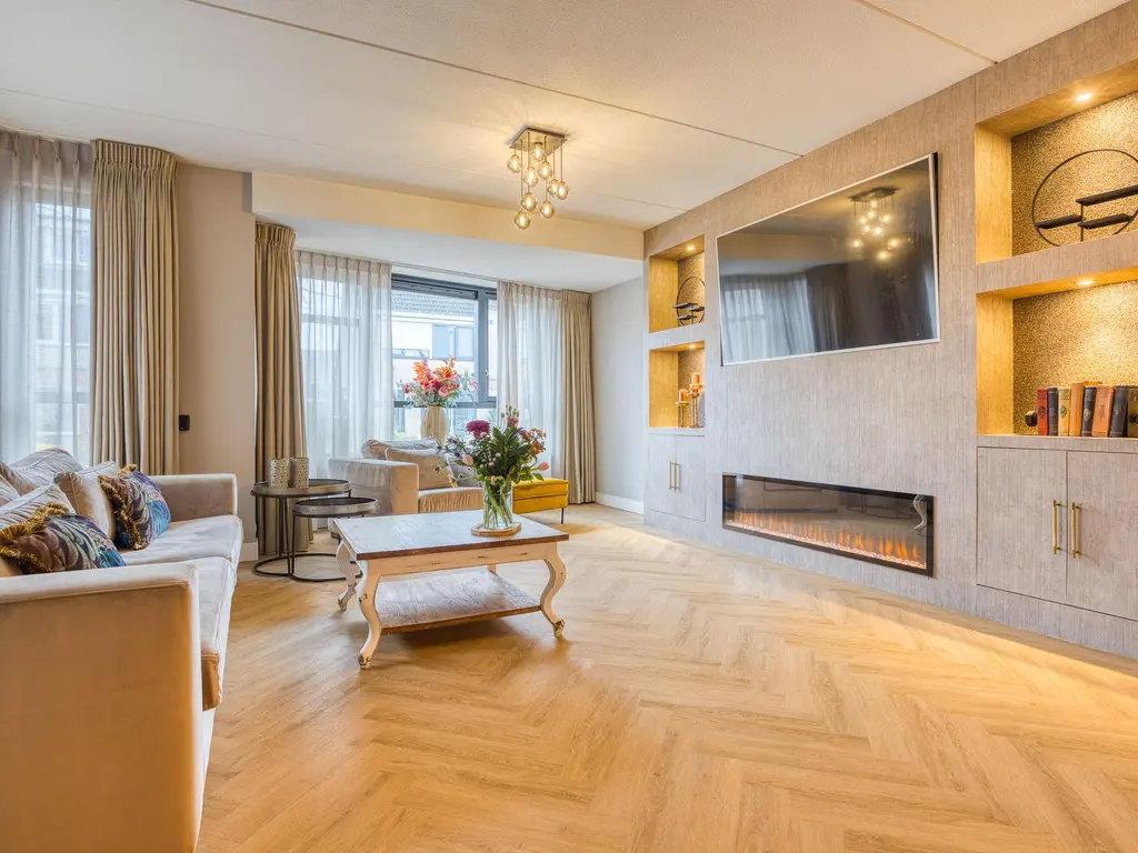 Optimist 10, MEDEMBLIK