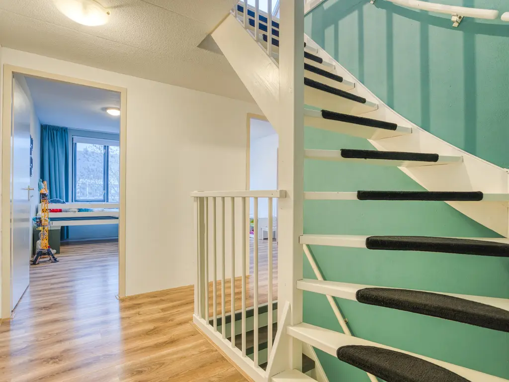 Robert Stolzhof 187, HOORN