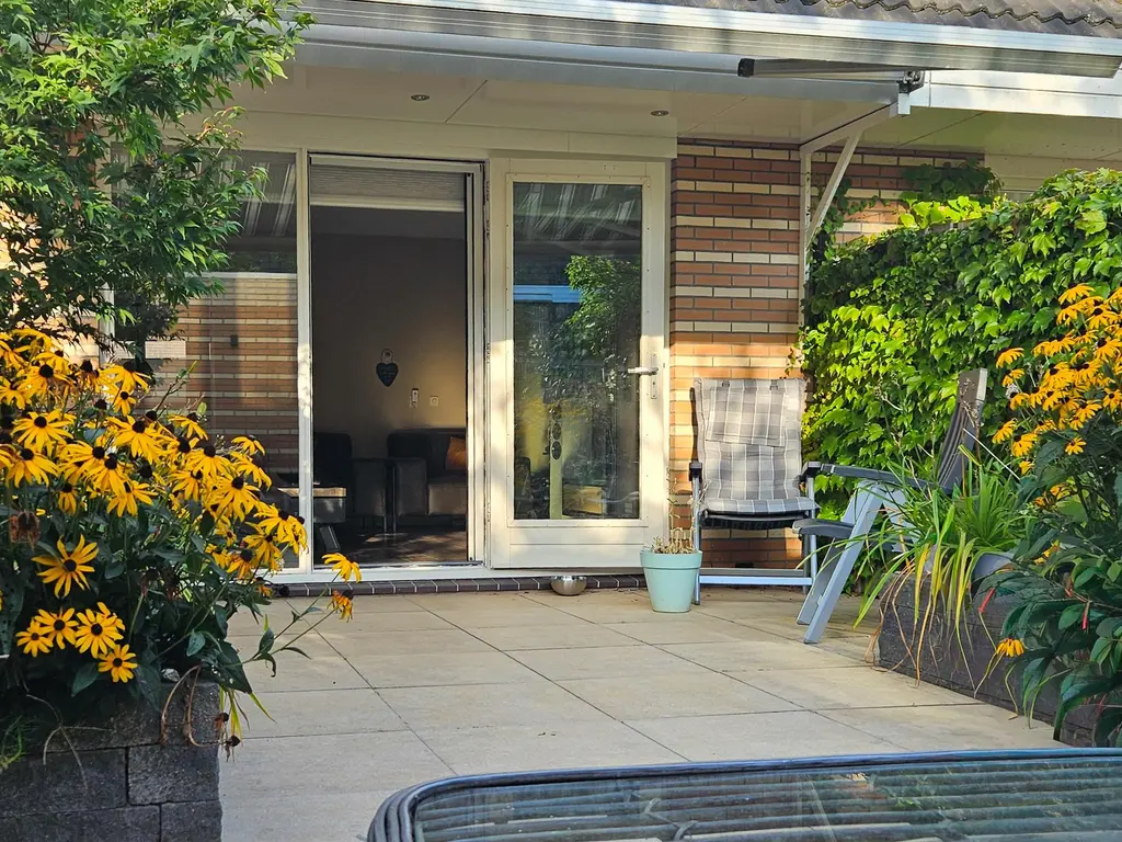 Robert Stolzhof 187, HOORN