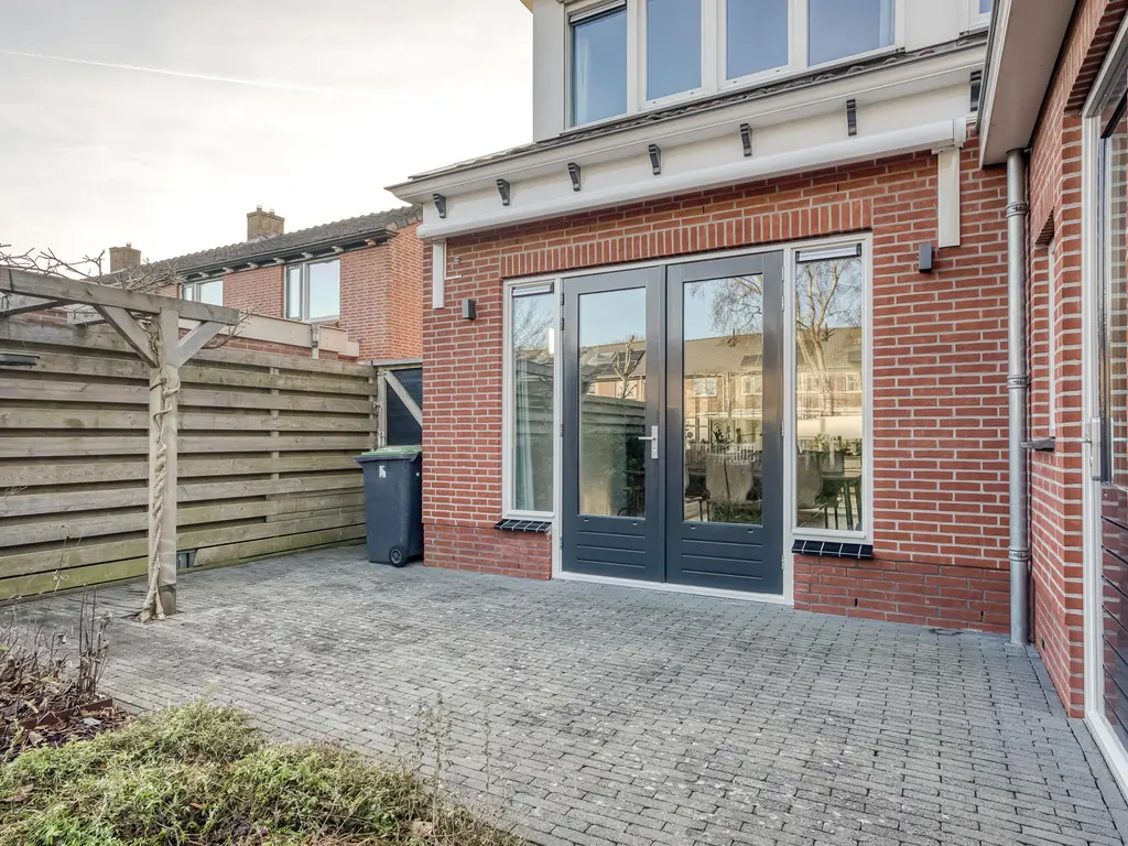 Julianastraat 29, HOOGKARSPEL