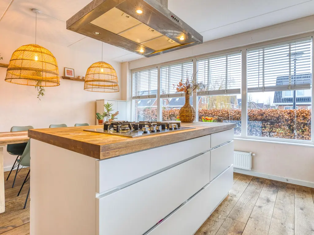 Jan Doustraat 34, ZWAAG