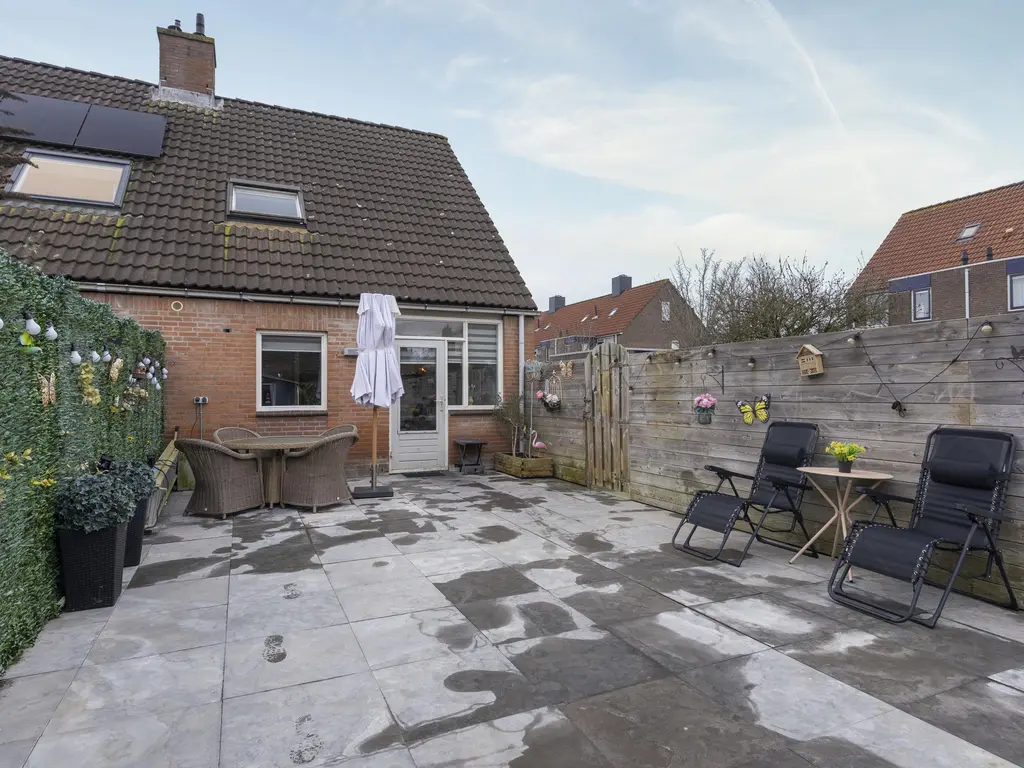 Boterbloem 111, ZWAAG