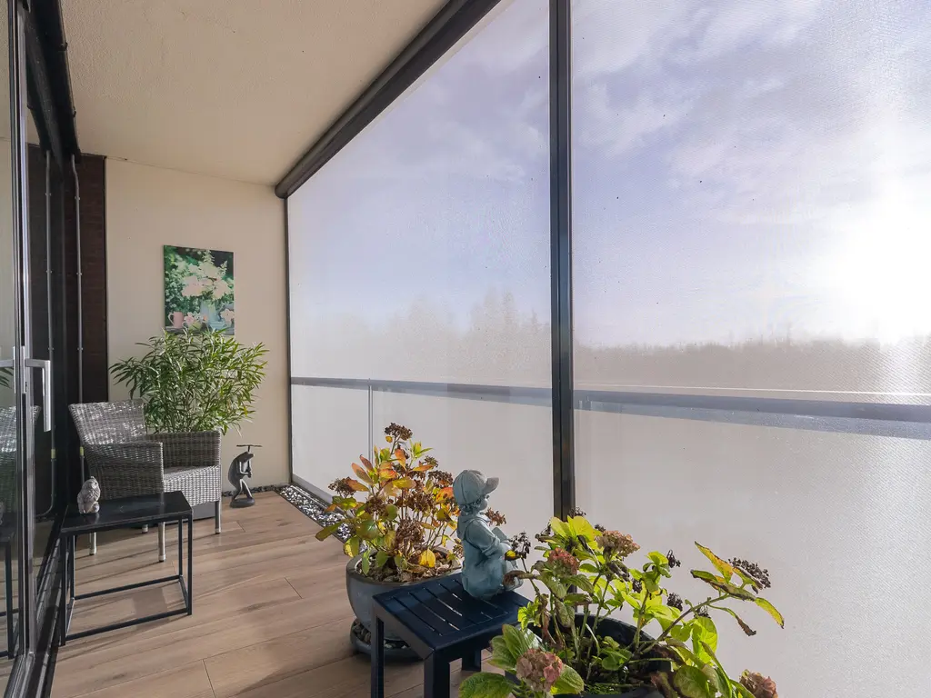 IJsvogel 23, BLOKKER