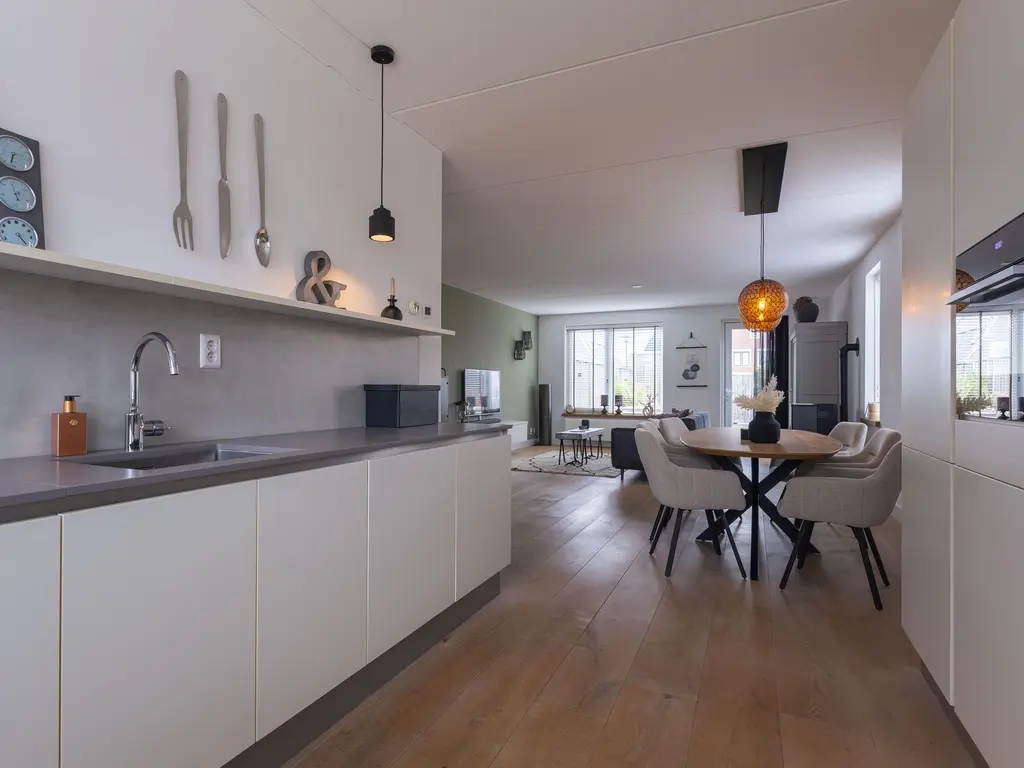 Lage Hoek 117, ZWAAG