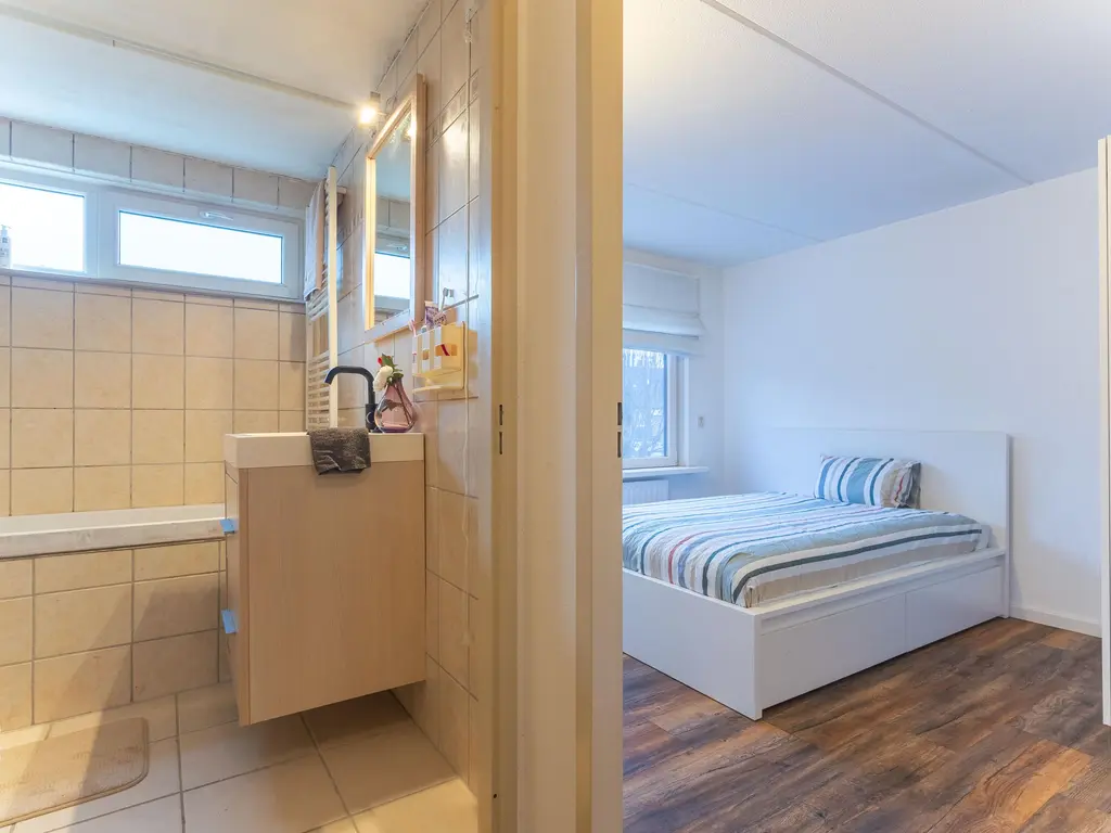 Ridderspoor 33, ZWAAG