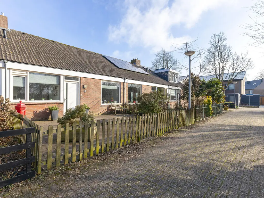 Pieter Wariuslaan 68, MIDWOUD