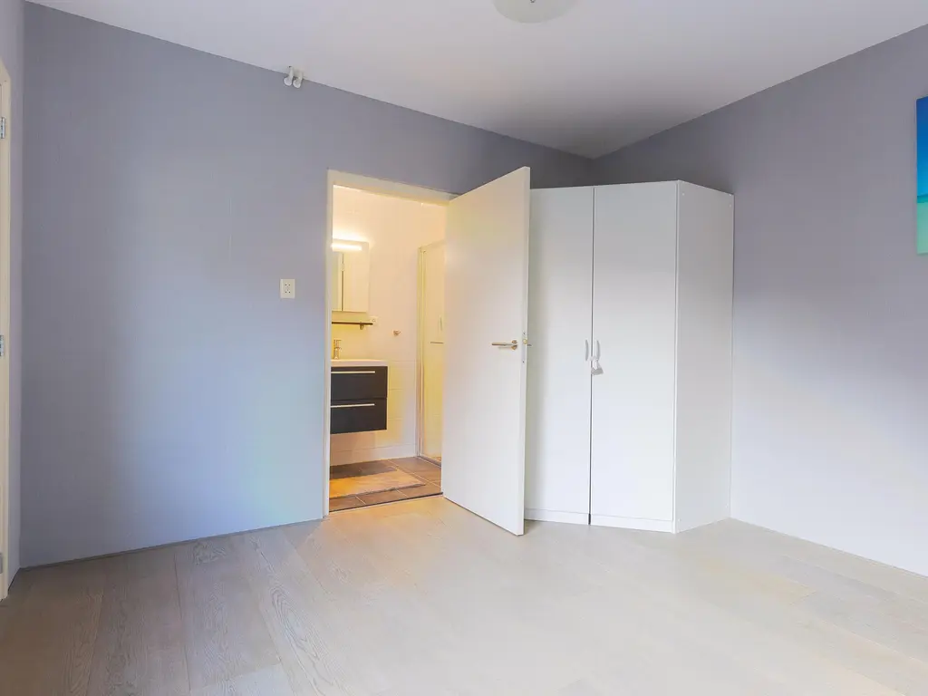 Pieter Wariuslaan 68, MIDWOUD