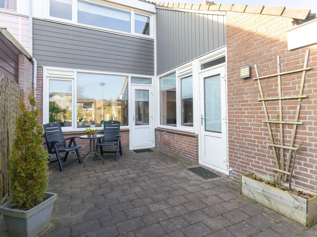 Pieter Wariuslaan 68, MIDWOUD