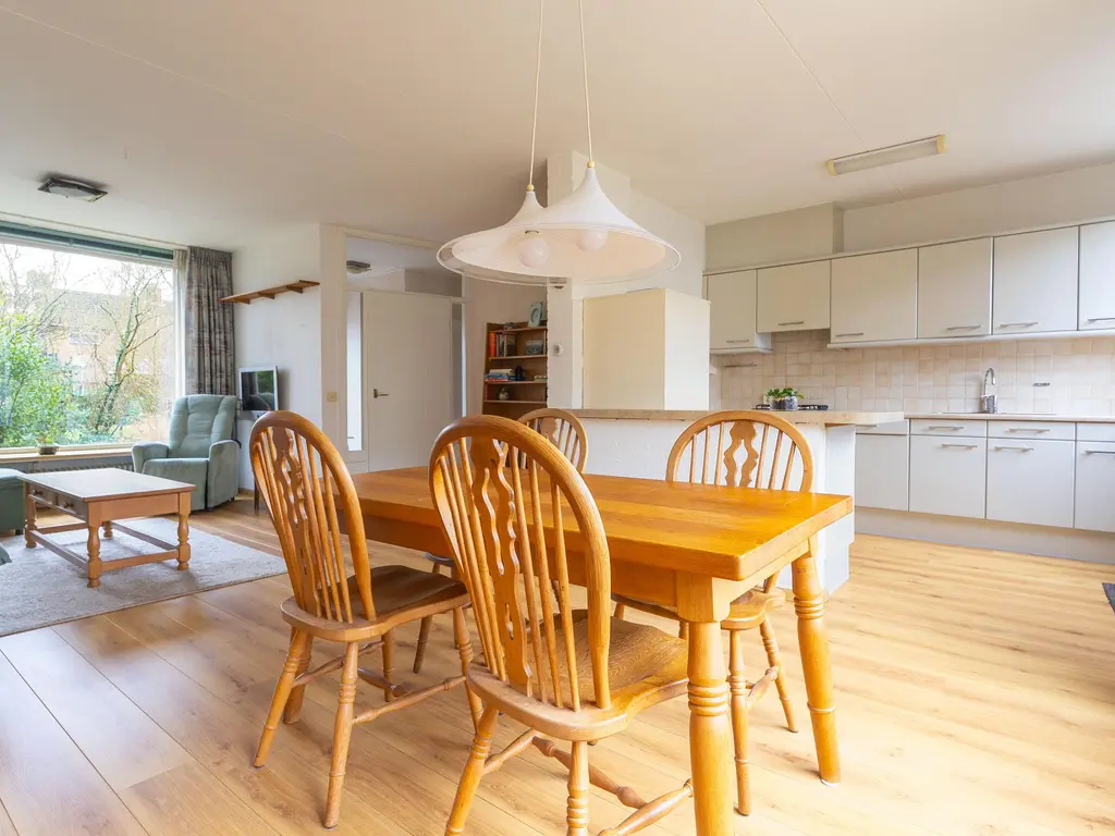 Bessegaard 15, ZWAAG