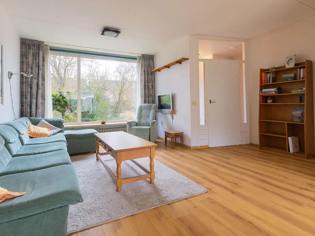 Bessegaard 15, ZWAAG