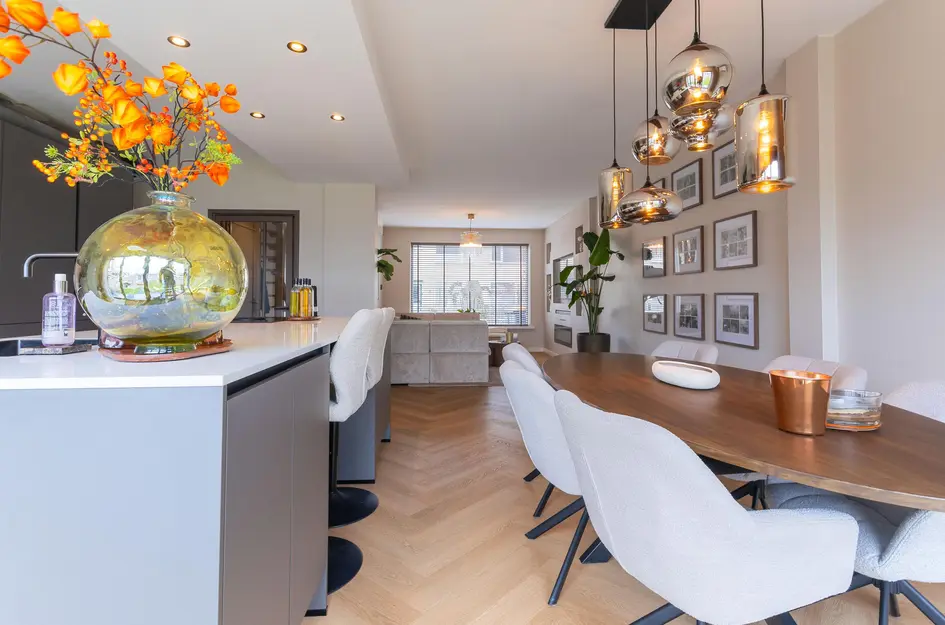 Burgemeester Elmersstraat 36