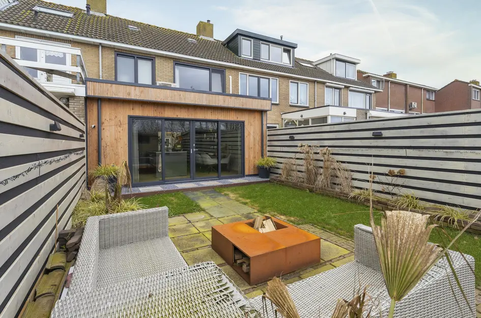 Burgemeester Elmersstraat 36