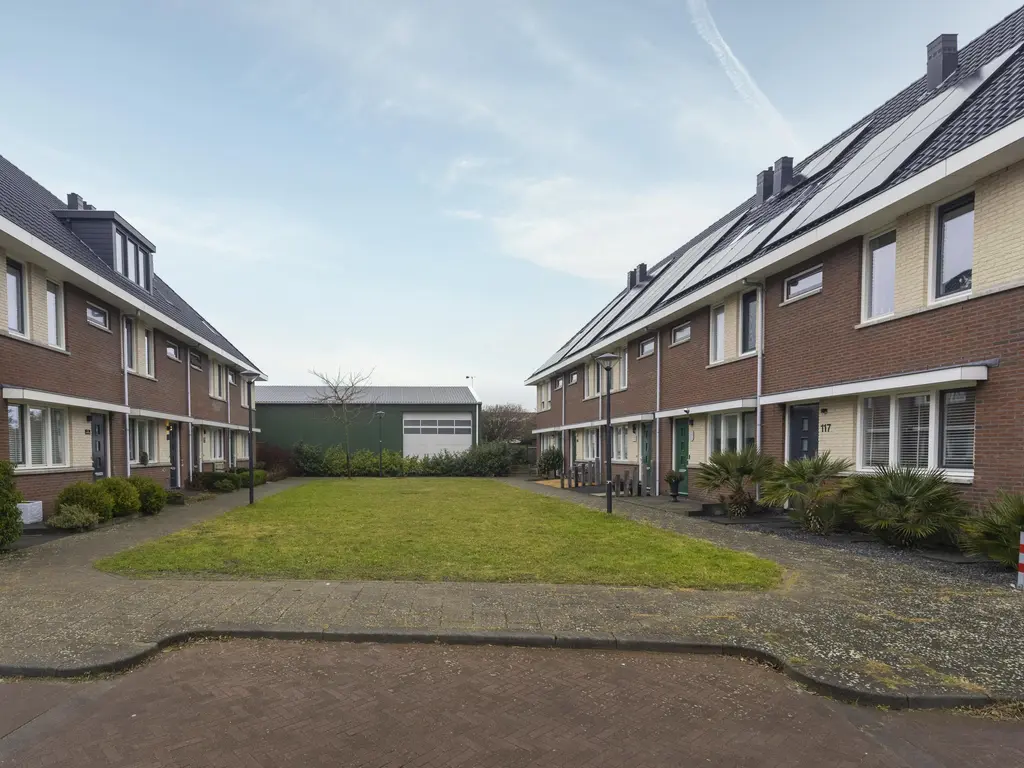 Lage Hoek 117, ZWAAG