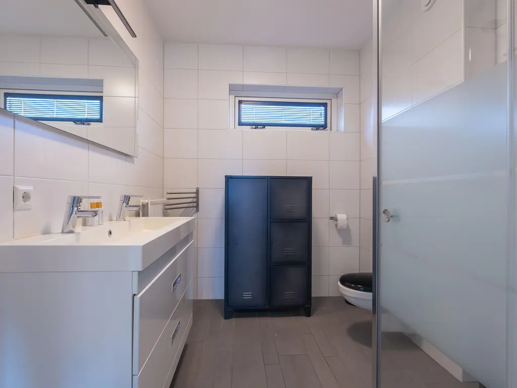 Lage Hoek 117, ZWAAG