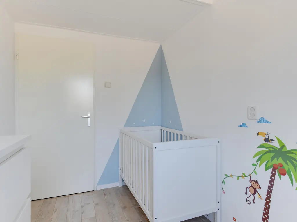 Zwanebloem 1, ZWAAG