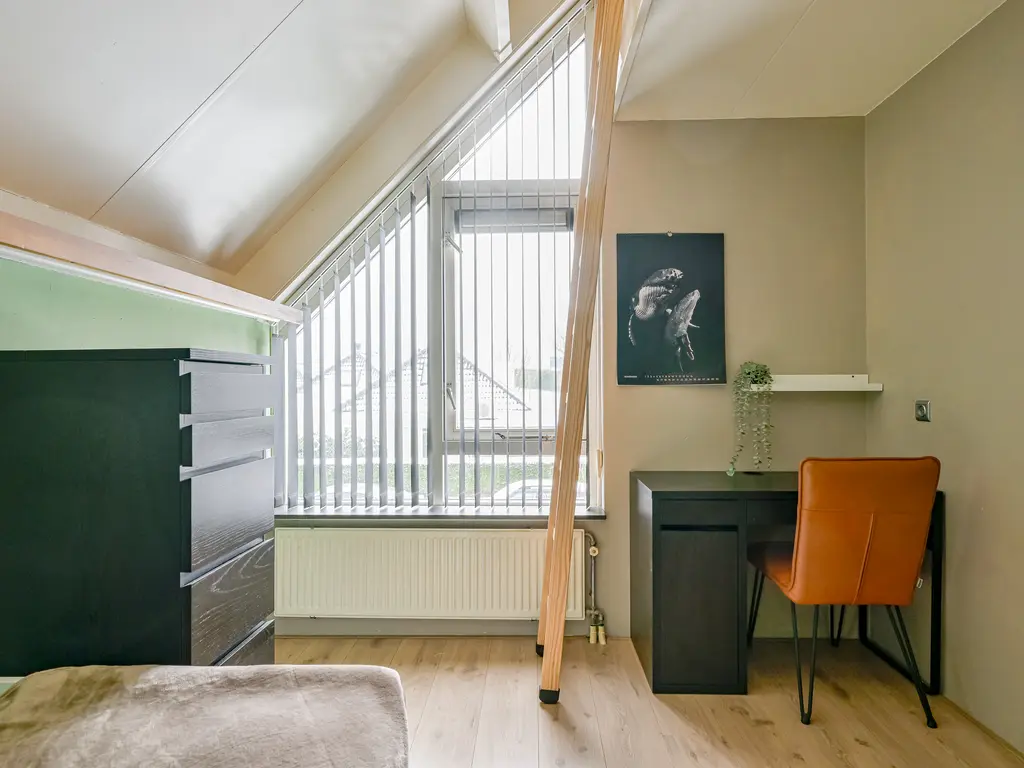 Zwarte Dolfijn 27, HEERHUGOWAARD