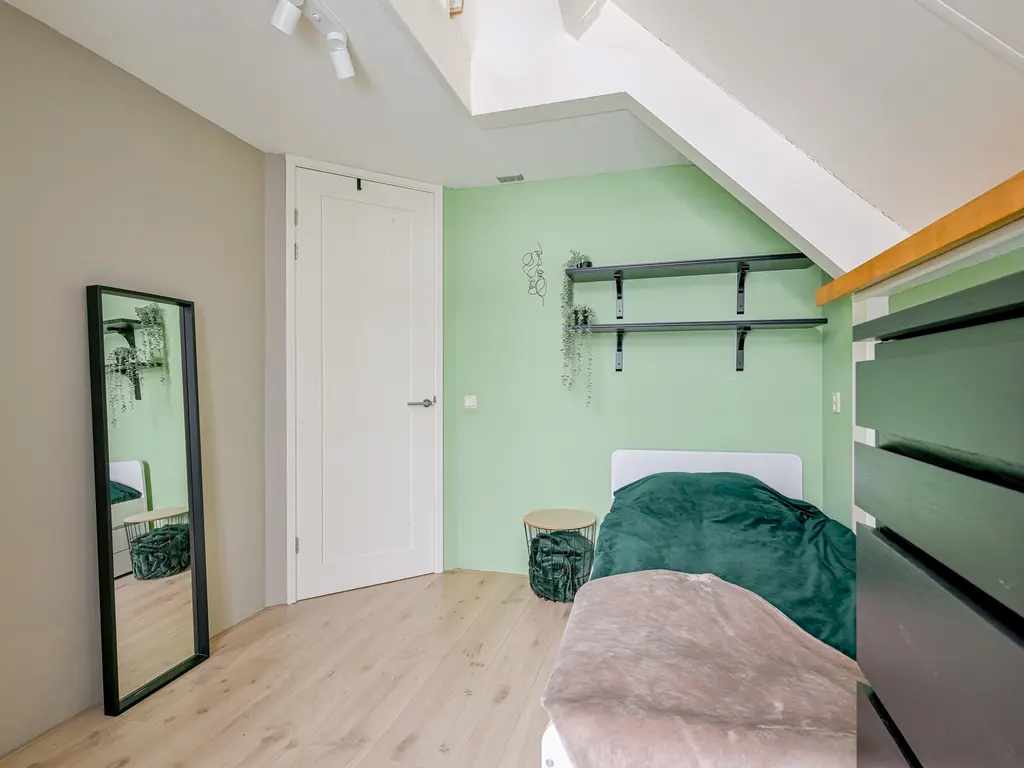 Zwarte Dolfijn 27, HEERHUGOWAARD