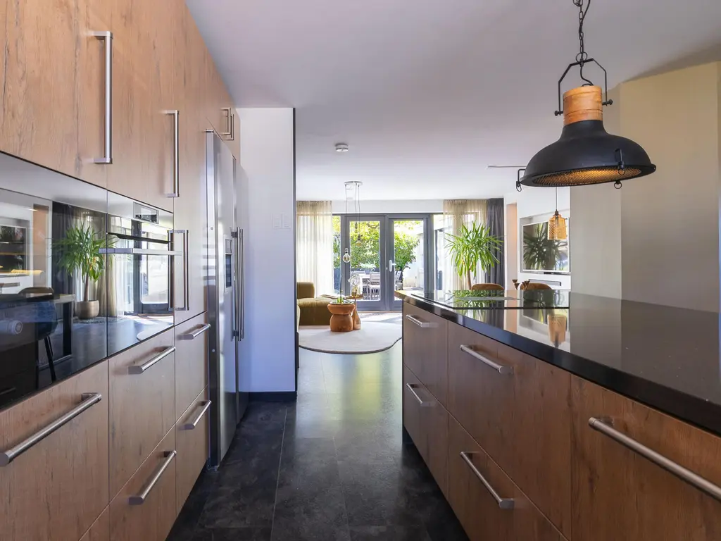 Spanker 13, MEDEMBLIK