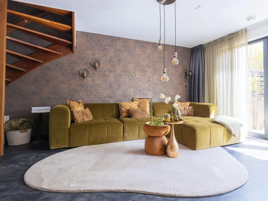 Spanker 13, MEDEMBLIK