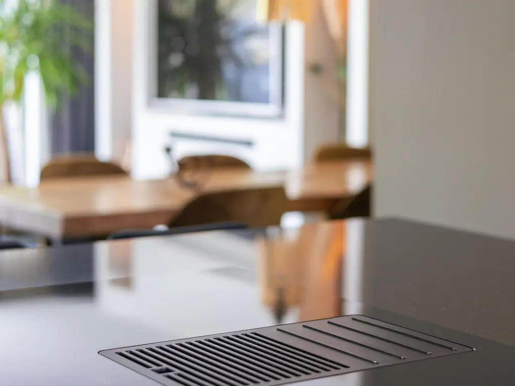 Spanker 13, MEDEMBLIK