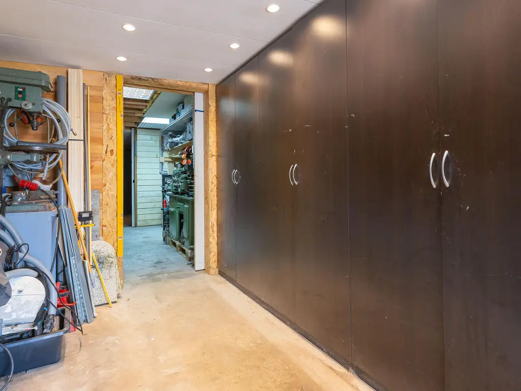 Spanker 13, MEDEMBLIK