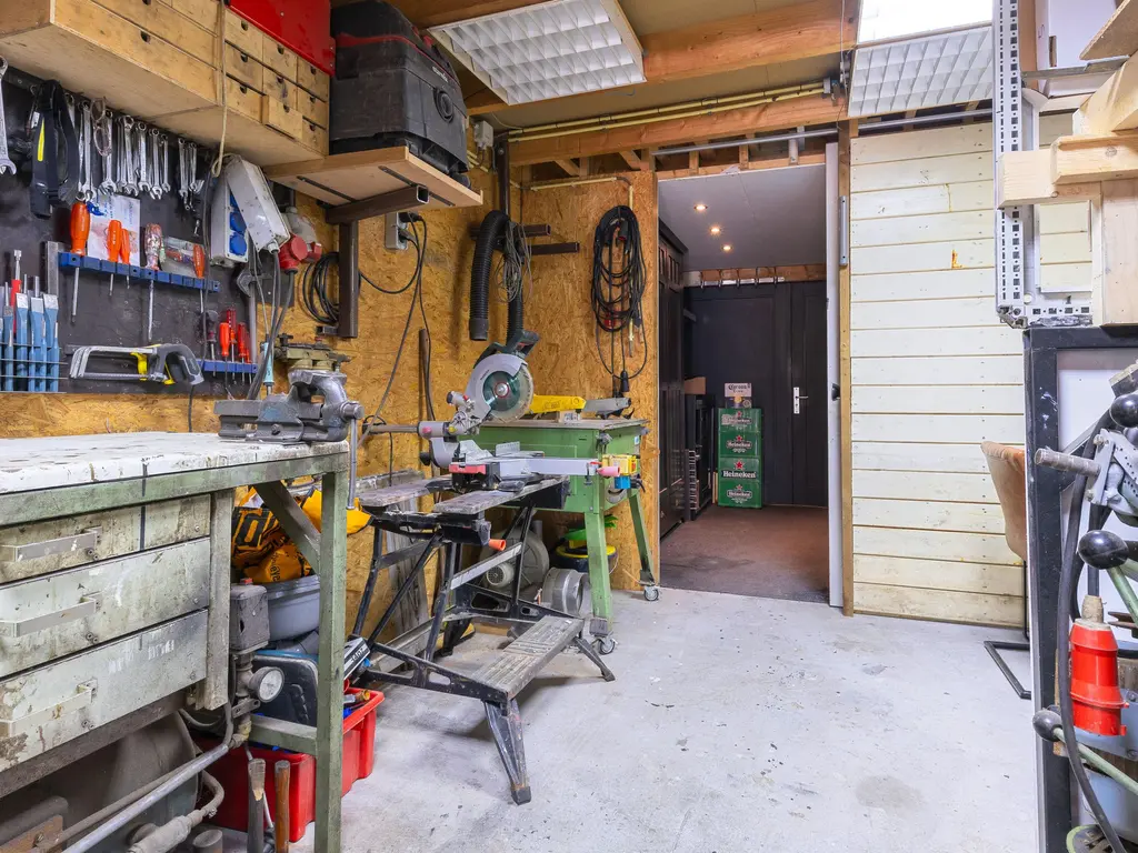 Spanker 13, MEDEMBLIK