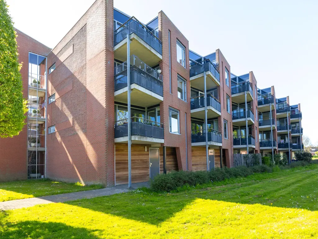 Tjaarlingermeer 126, HEERHUGOWAARD