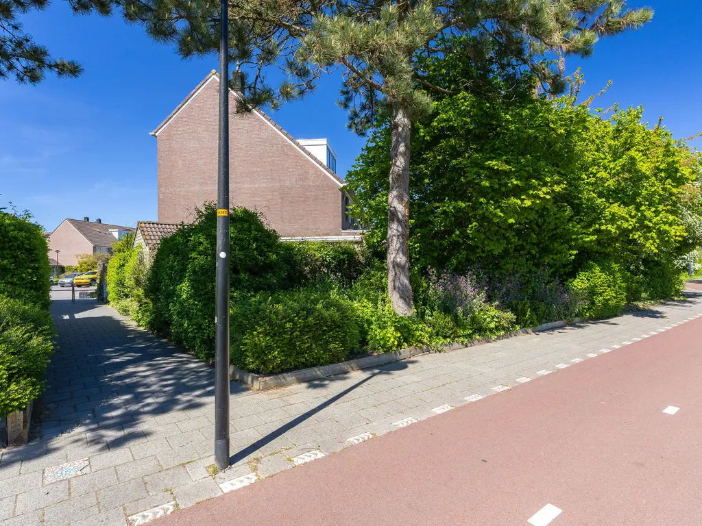 Drecht 27, HEERHUGOWAARD