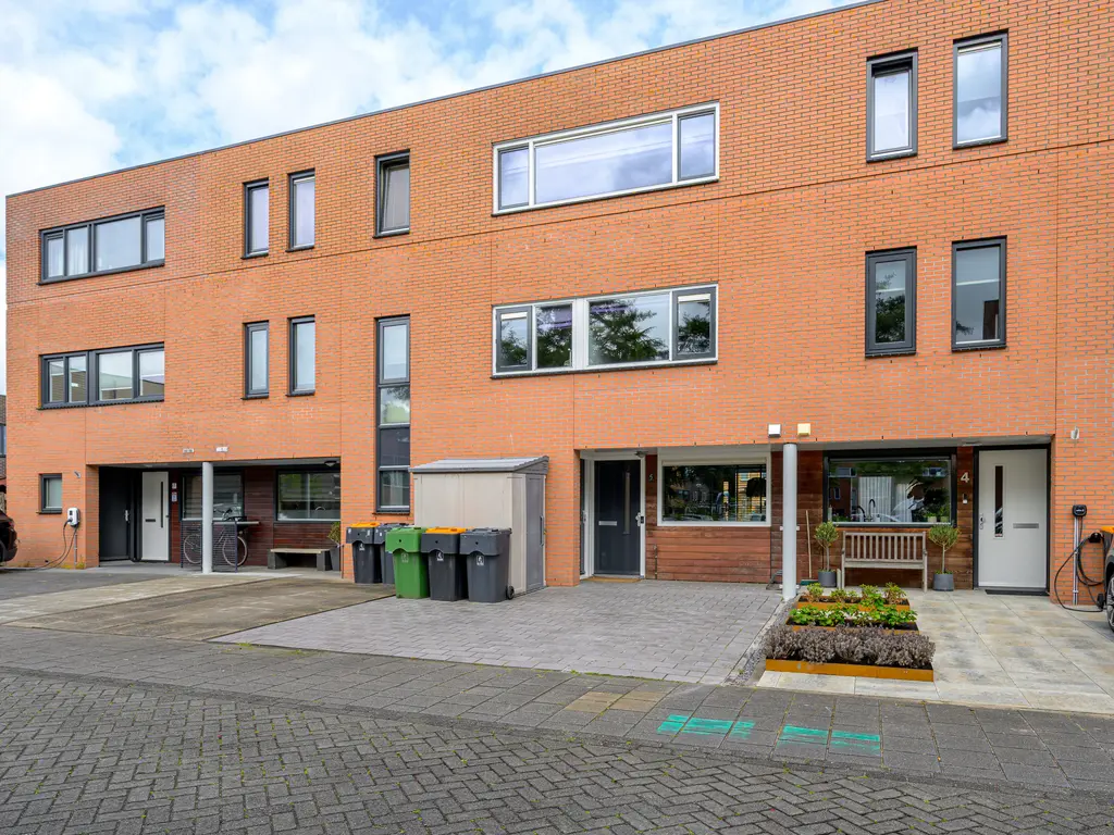Rie Beisenherzland 5, HEERHUGOWAARD