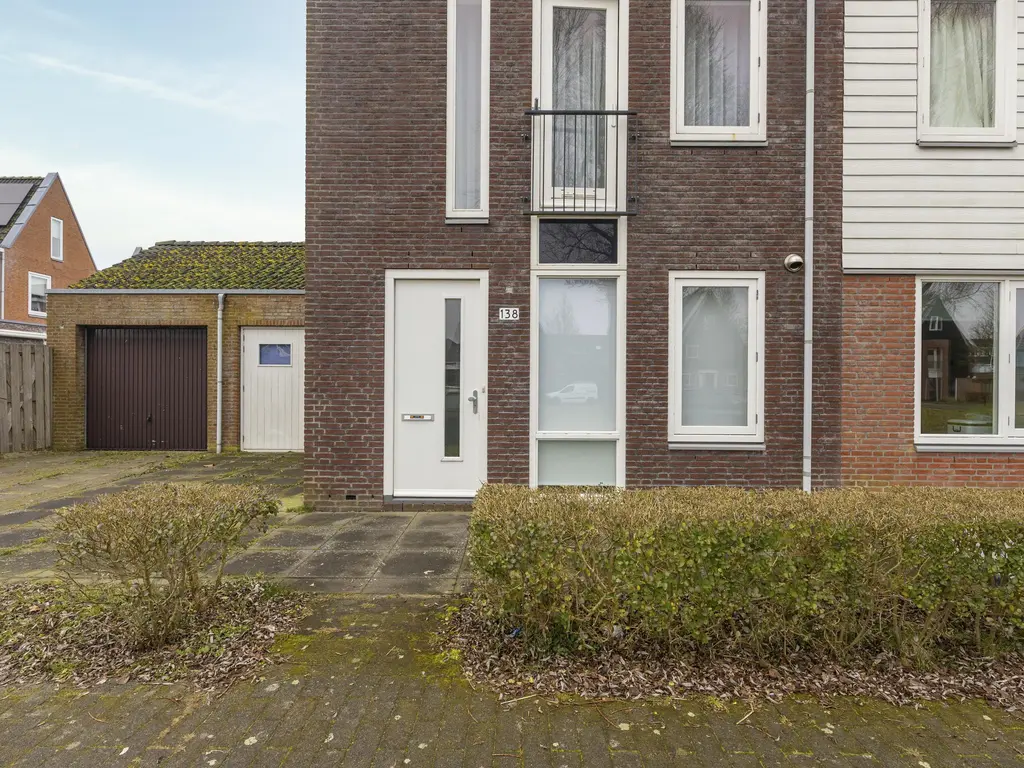 Vredemaker 138, ZWAAG