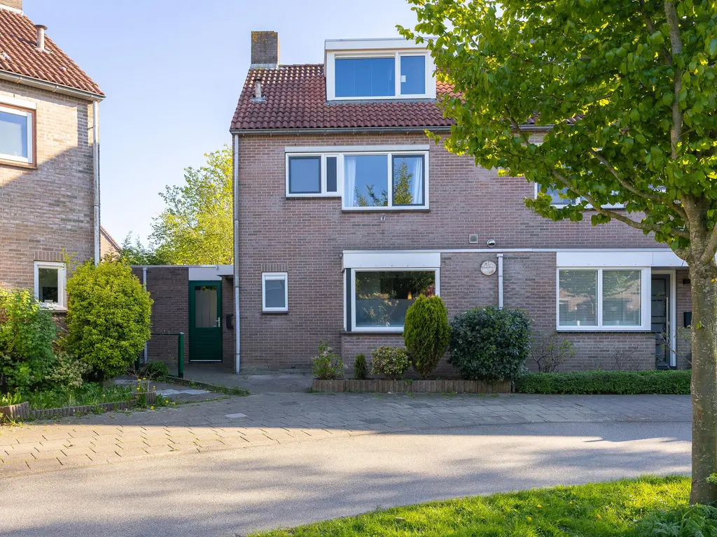 Kinderbalk 7, HOORN