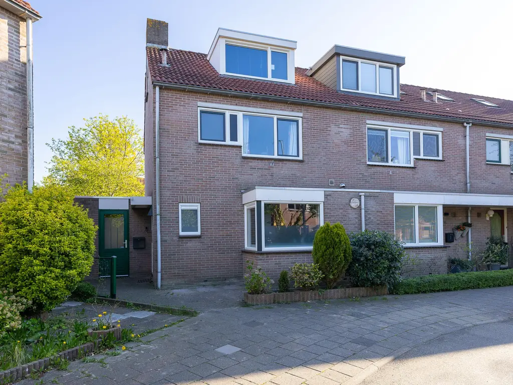 Kinderbalk 7, HOORN