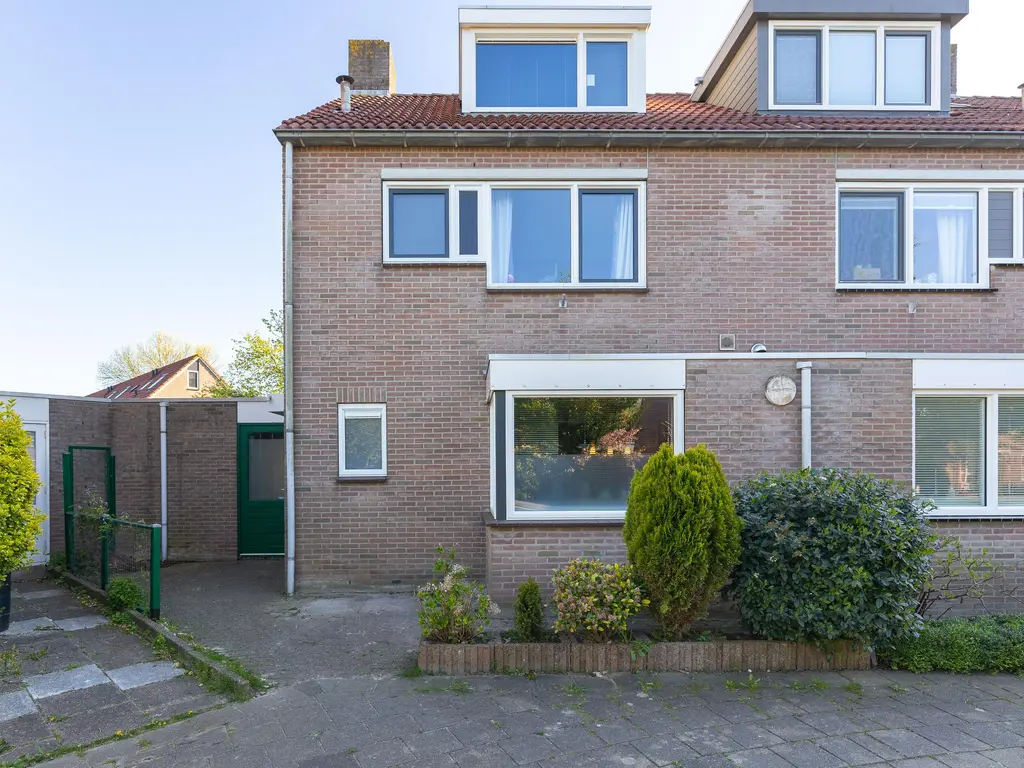 Kinderbalk 7, HOORN