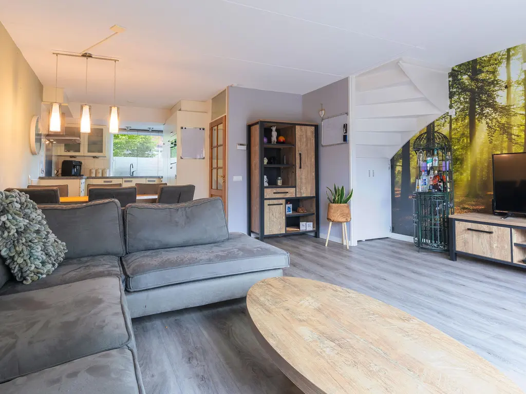 Kinderbalk 7, HOORN